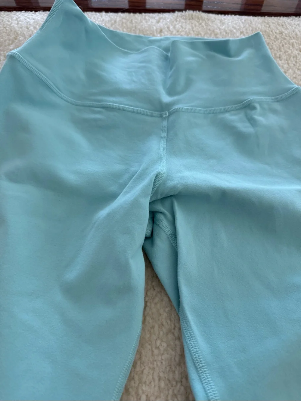 ALO Yoga High-Rise Leggings — Light Aqua